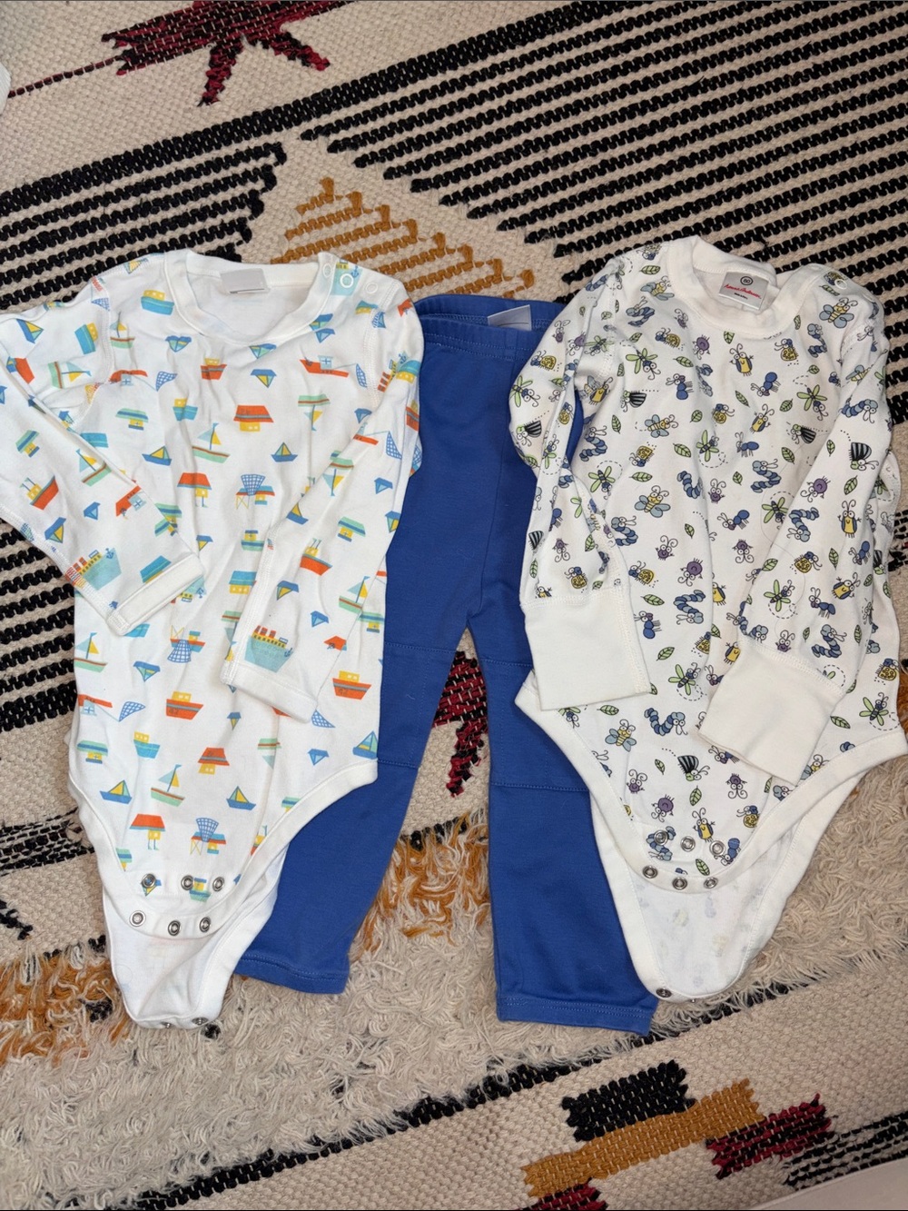 Hanna Andersson Bundle- 2 body suits, 1 pair of pants